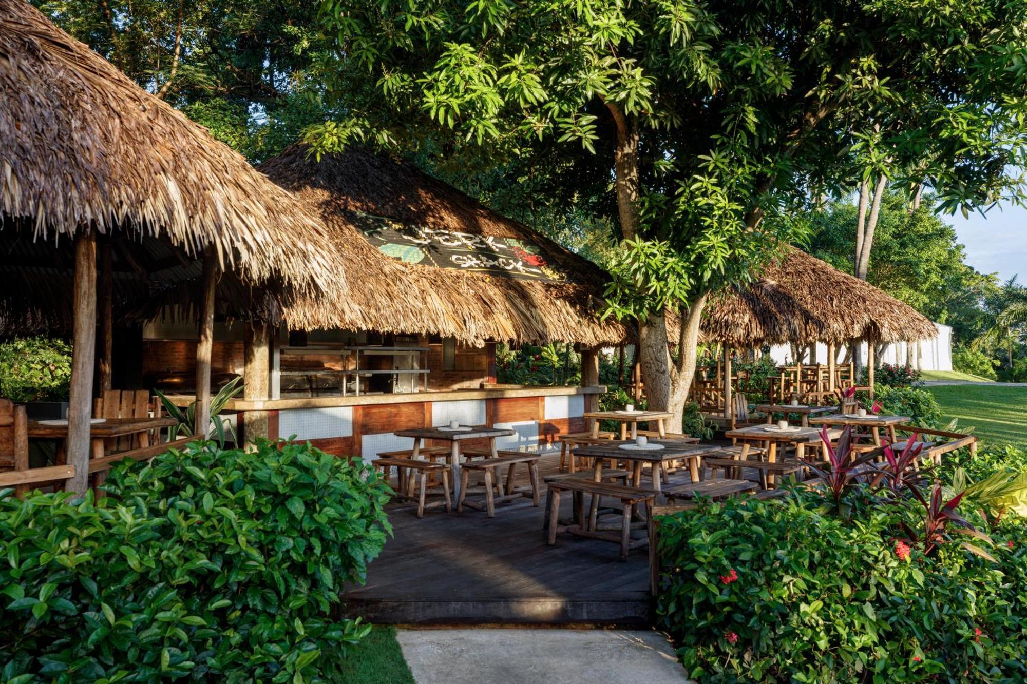 Sandals Ochi Beach All Inclusive Resort - Couples Only (Adults Only) Ocho Ríos Extérieur photo